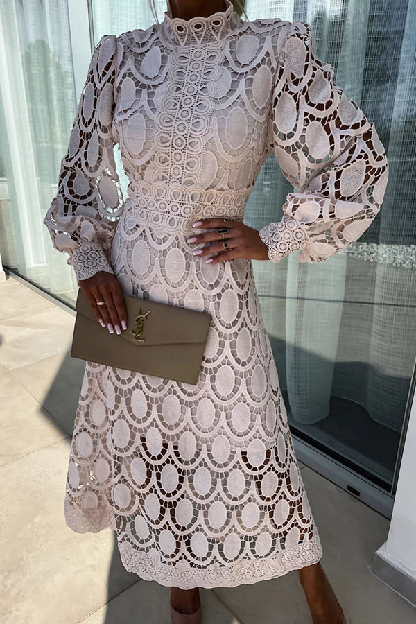 Noor - Vestido de Encaje Romántico