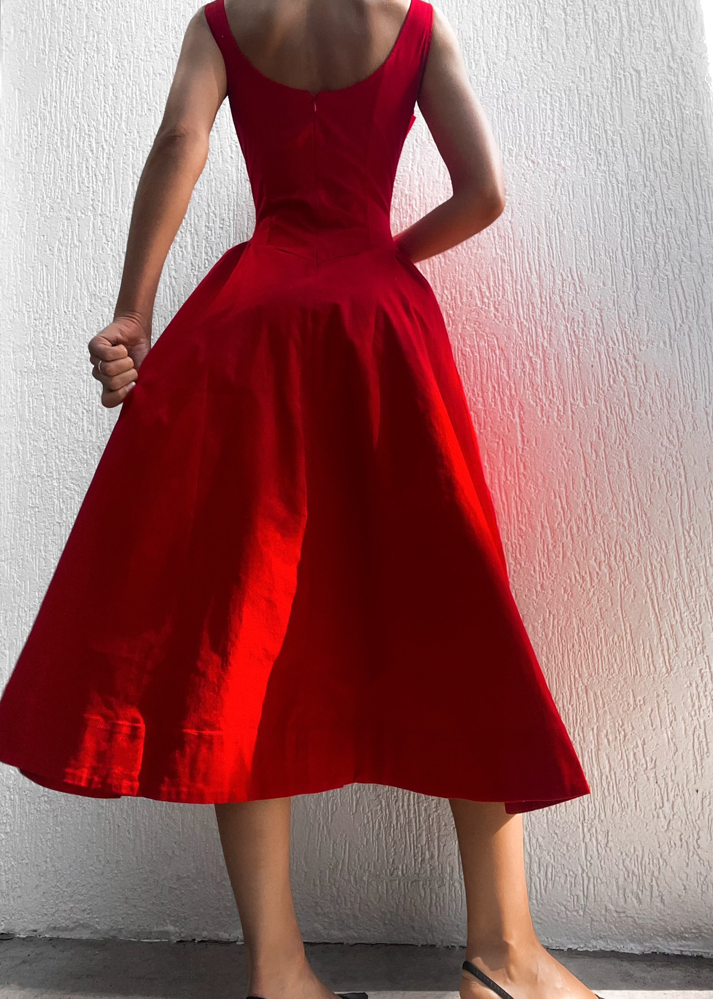 Vestido Loreto™ | Elegancia eterna en rojo