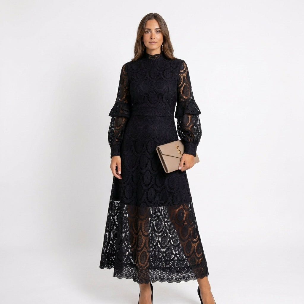 Via | Vestido largo con encaje elegante